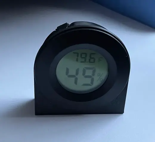 Minimalist Hygrometer Holder (not hydrometer)