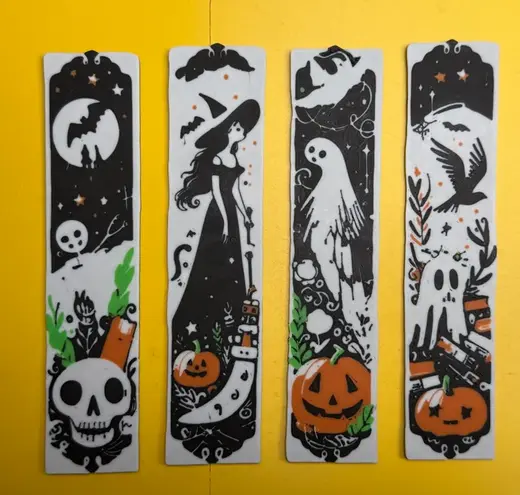 Set 4 special halloween bookmarks