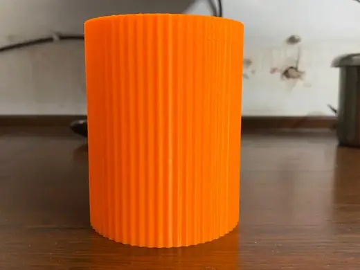 Ribbed Cylindrical Desk Organzier