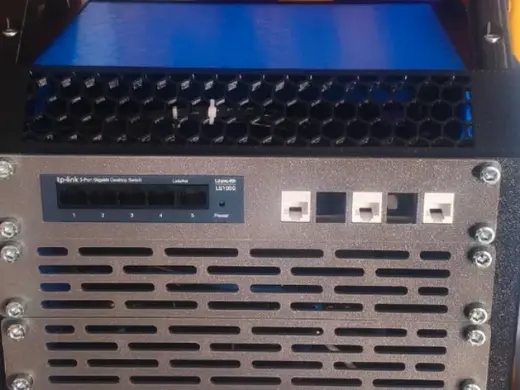 Tp-link LS105G x5 rj45 montaje rack de 10 pulgadas