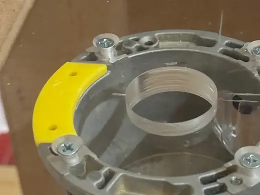 DeWalt DCW600 router fixed base plug