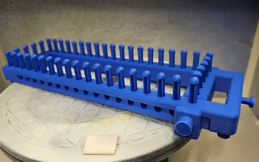 Adjustable Knitting Loom