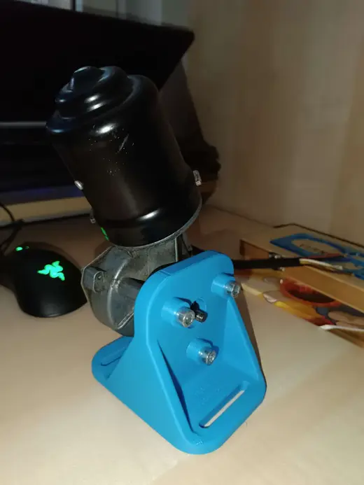 MB70.1 Wiper motor mount