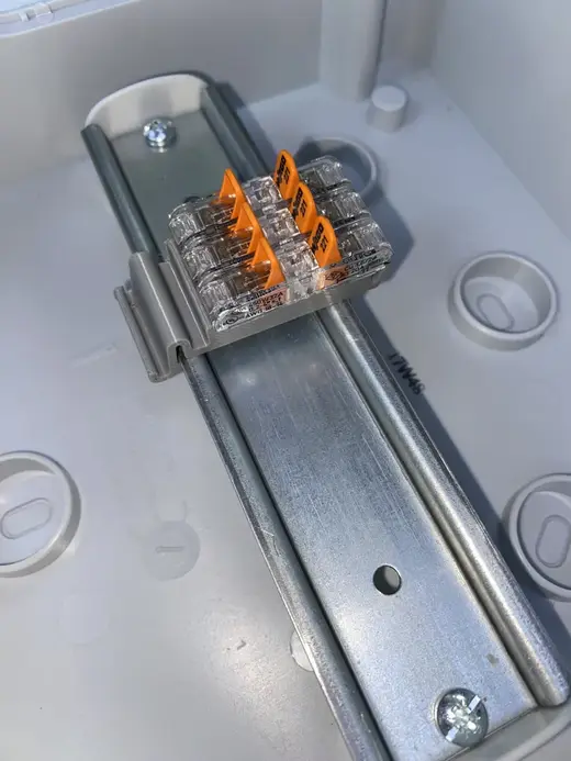 DIN Rail Clip for WAGO 221-2411 Inline Connector
