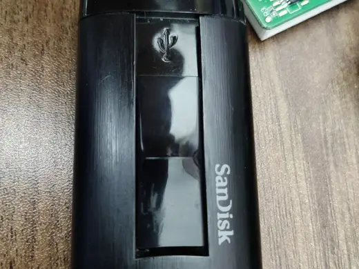 Sandisk读卡器外壳
