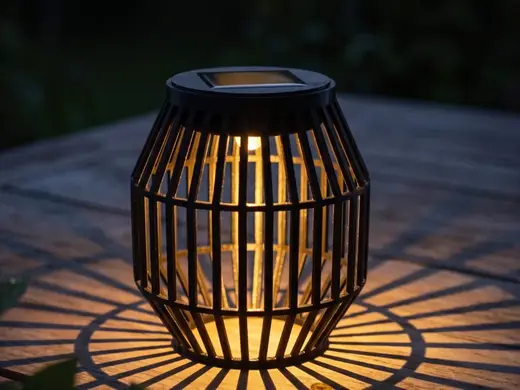 SOLARA XL - Modern Minimalist Solar Lamp