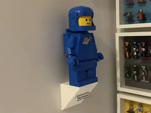 Wall mount for your Legos upscale minifigure