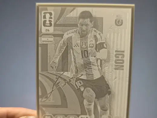 Cromo en 3D de Messi Icon (Album Panini 2026)