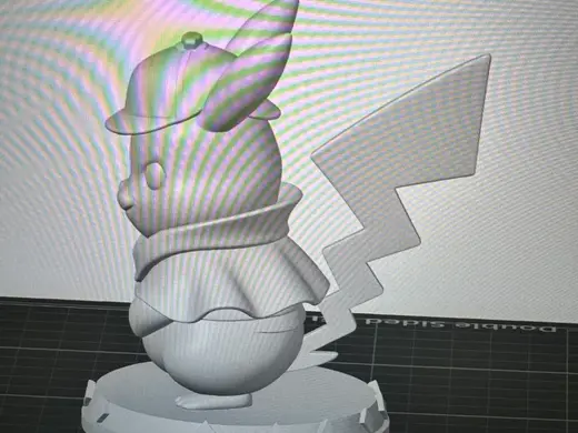 Silber Pika Figur Pikachu Detektiv
