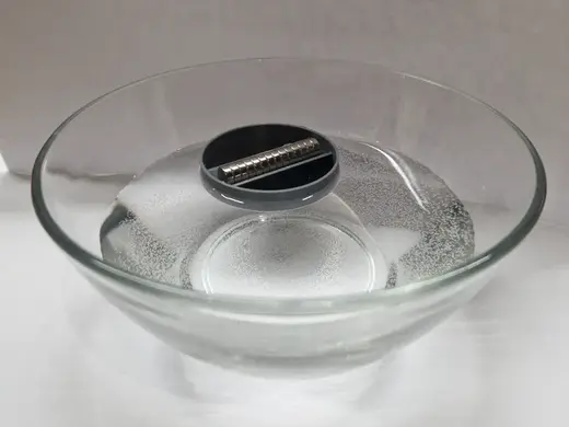 Pole Finder for Magnets