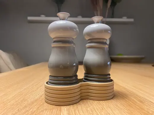 Salt & Pepper Tray / Grinder Holder