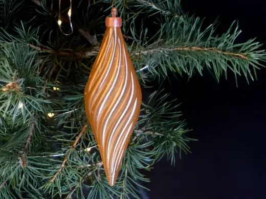 classic swirl teardrop