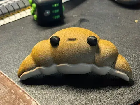 Croissant - Desk Buddies