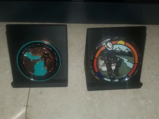 Challenge Coin Stand & wall mount