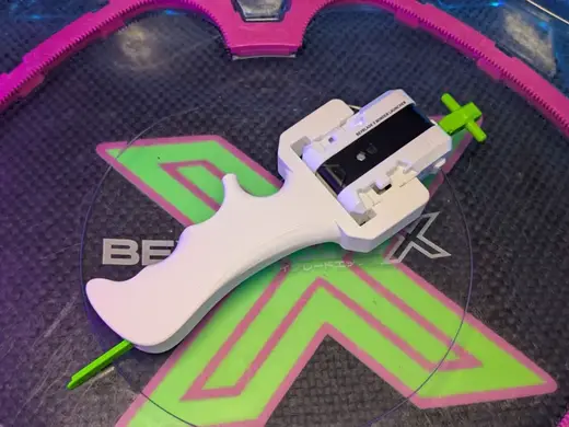 Beyblade X - Death Grip Handle (Hold Pattern)