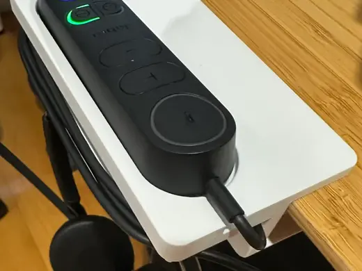 Desk mount for Jabra Evolve 40 Headset