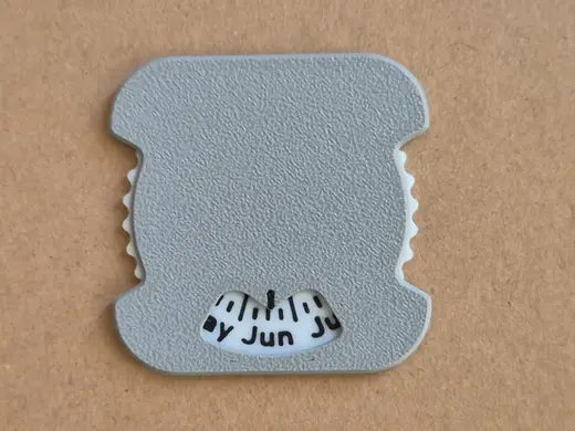 Mini Month Tracker (48 x 48 x 2.3 mm, 5.2g)