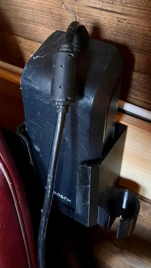 Bosch Pedelec 4A (2nd Gen) Charger Wall mount