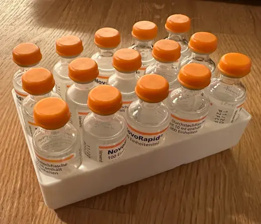 Insulin Vial Holder (2x3 - Gridfinity)