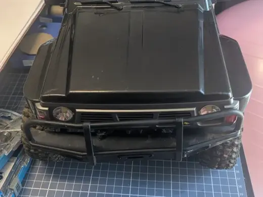 Karosseriehalter für den YK4107 Nissan mit Magnet
