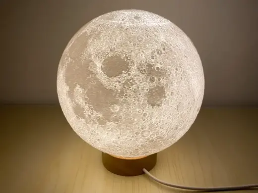 简约经济型月球灯