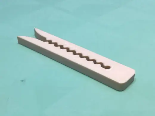 long,strong,simple bag clip