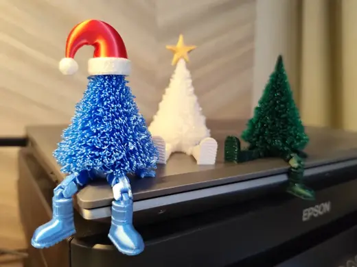 Christmas tree with articulated legs V2