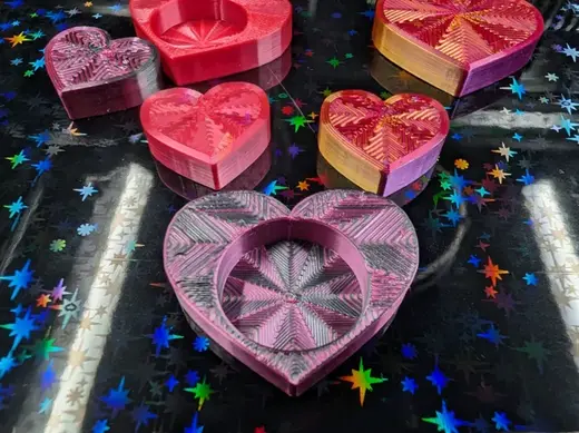 3ml and 30ml heart shaped Vial caps