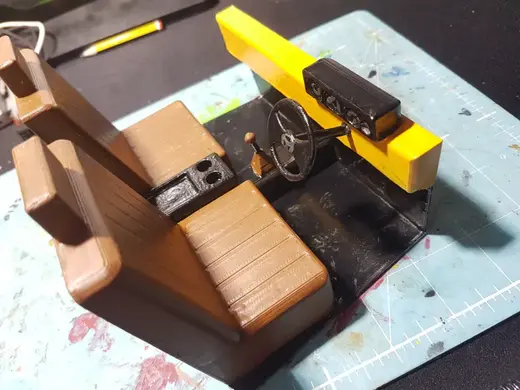 interior R/C 1/10 car