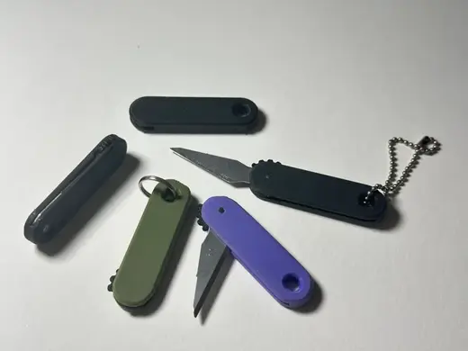 Tiny Keychain Utility Knife