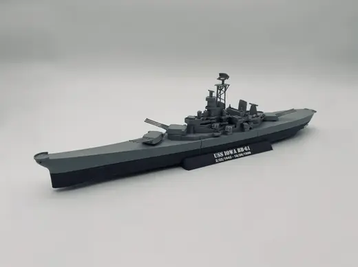 USS Iowa BB-61 Ship Model, 1:400 scale