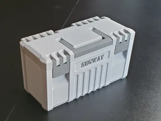 7-inch Case with Handle PIP