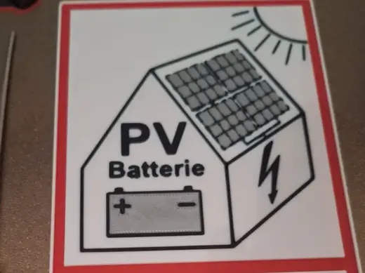 PV Schild Notstrom und Schwarzstartfähigkeit
