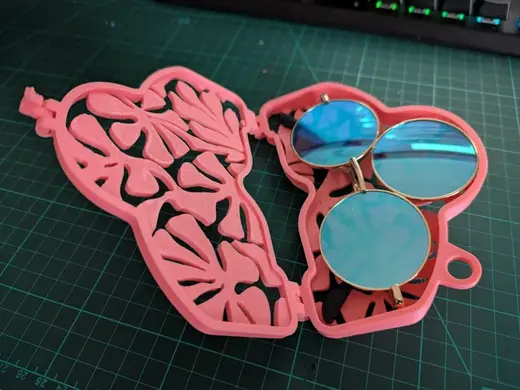 Print in place third eye glasses box