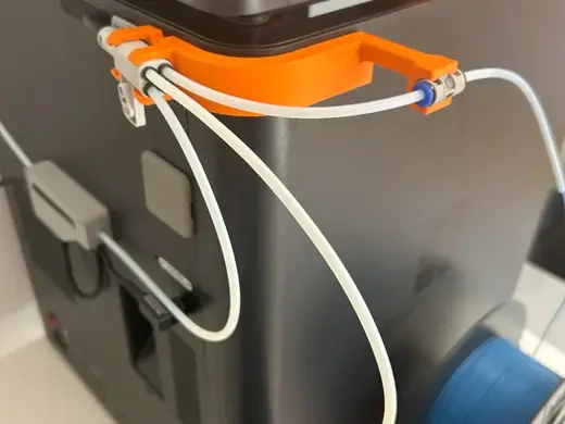 4 in 1 Adapter mit Schlauchhalterung
