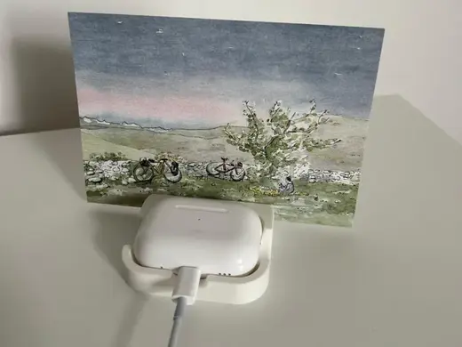 AirPods Pro (2nd Gen) Stand with Photo Slot