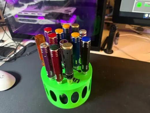 RC Screwdriver Stand