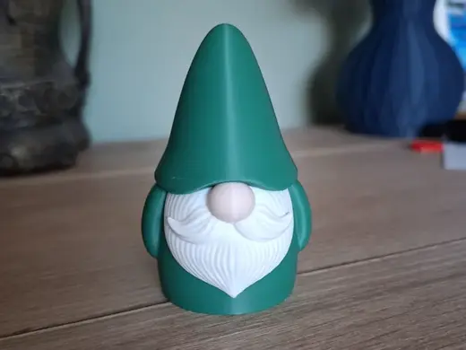 Classic Forest Gnome – Cozy Woodland Shelf Decor