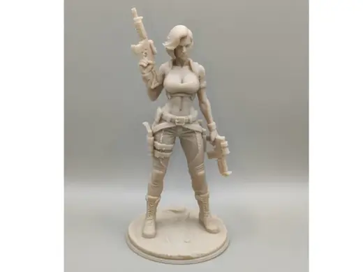 Action girl fully armed figurine