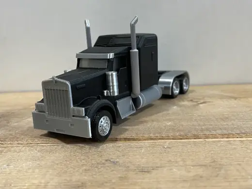 1/64 scale Kenworth W900