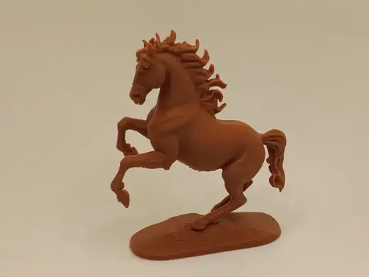 Steigendes Pferd – dynamische Figur