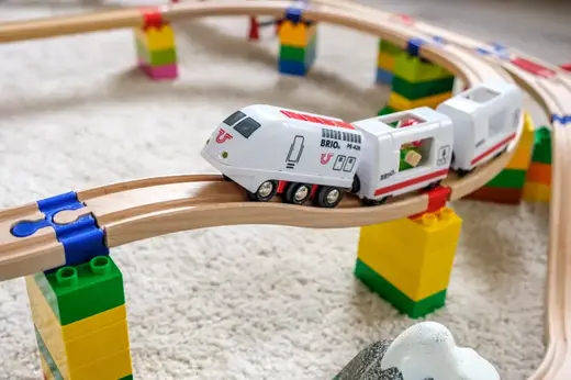 BRILO - hybrid brick for BRIO and DUPLO