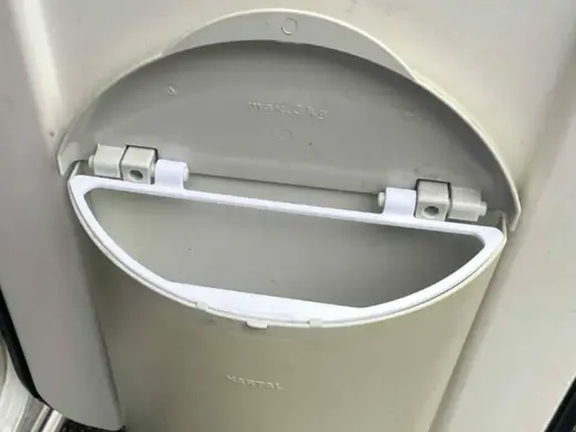 Caravan/mobilehome trash can part