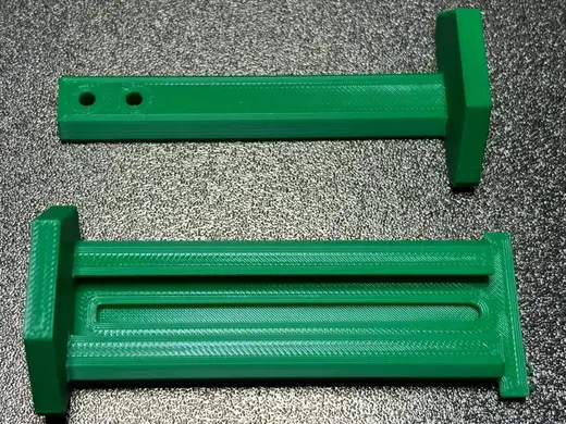 Kick panel gap measurer
