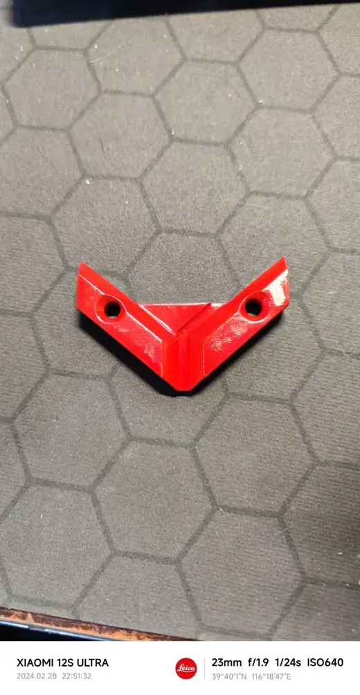 Electric skateboard, skateboard anti sinking gasket