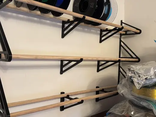 Filament spool shelf bracket