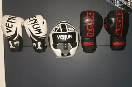 Boxing glove hanger