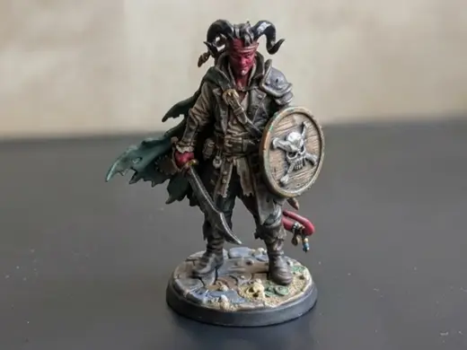 Miniatura D&D - Tiefling Fighter Pirata