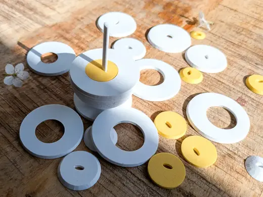 33 piece egg puzzle with seperated yolk