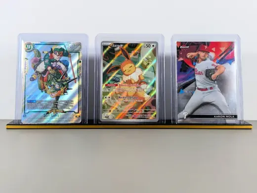 Minimal Top Loader Display Stand for 3 Toploaders